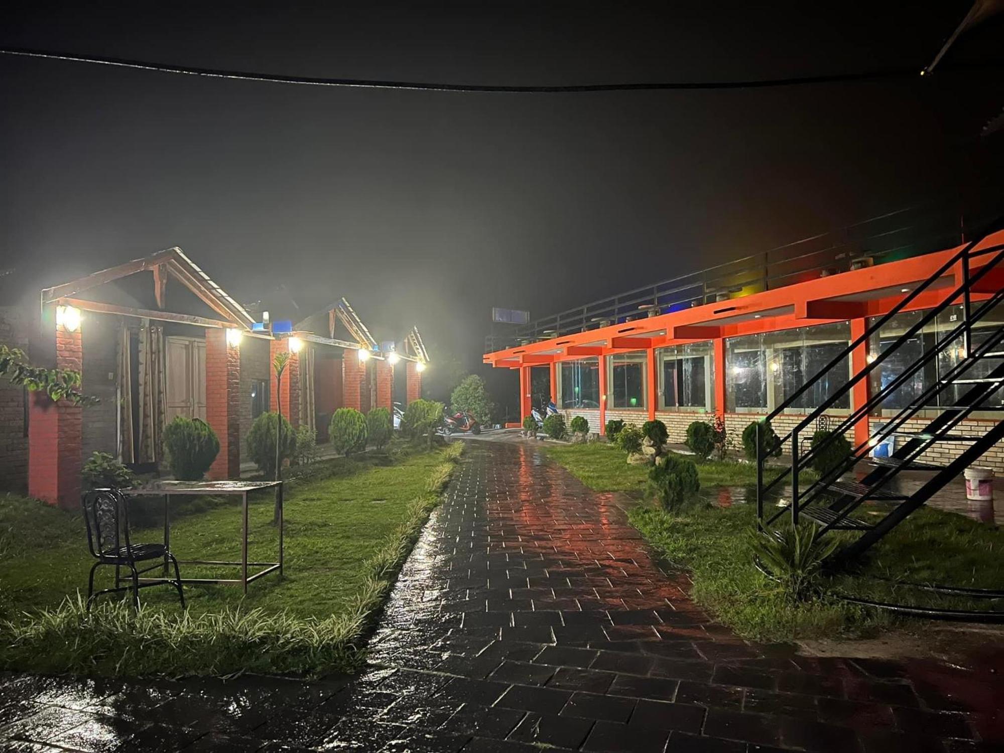 Sarangkot Toripani Homestay Похара Екстериор снимка